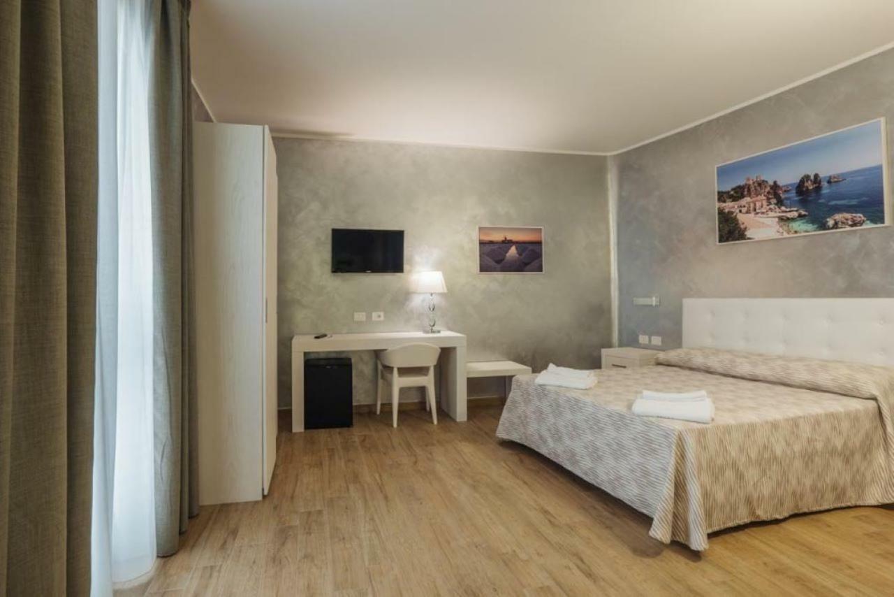 Le Vele Di Balestrate Otel Dış mekan fotoğraf